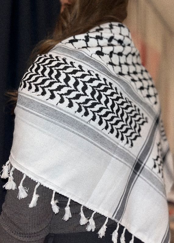 Klassisk stor keffiyeh, hvit og svart