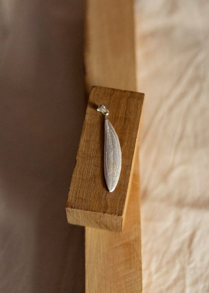 Hovedbilde Halskjede - stort olivenblad